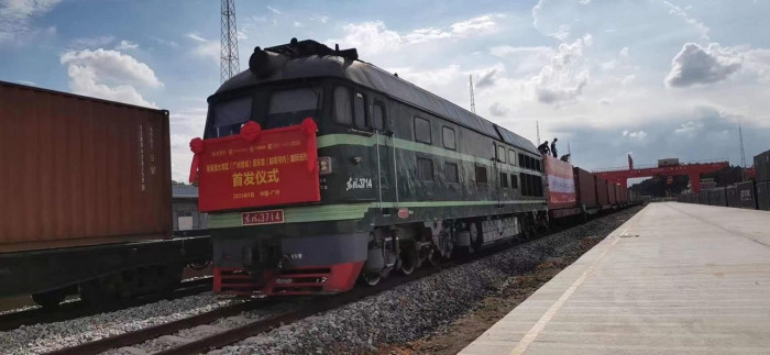 tàu container liên vận quốc tế quảng Đông - asean đầu tiên về việt nam